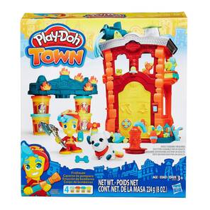 Play-Doh Town İtfaiye Merkezi B3415